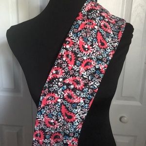 LulaRoe One Size Leggings.